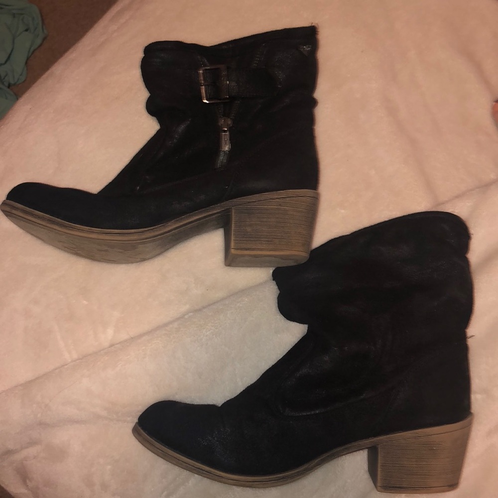 Roxy Boots